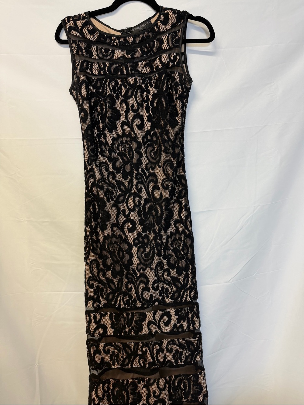 Betsy & Adam Black Lace Mermaid Gown Size 4 Formal Evening Dress - Picture 3 of 13